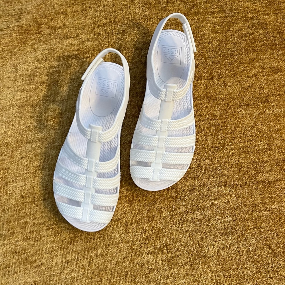 Reef Water Sandals NWOT